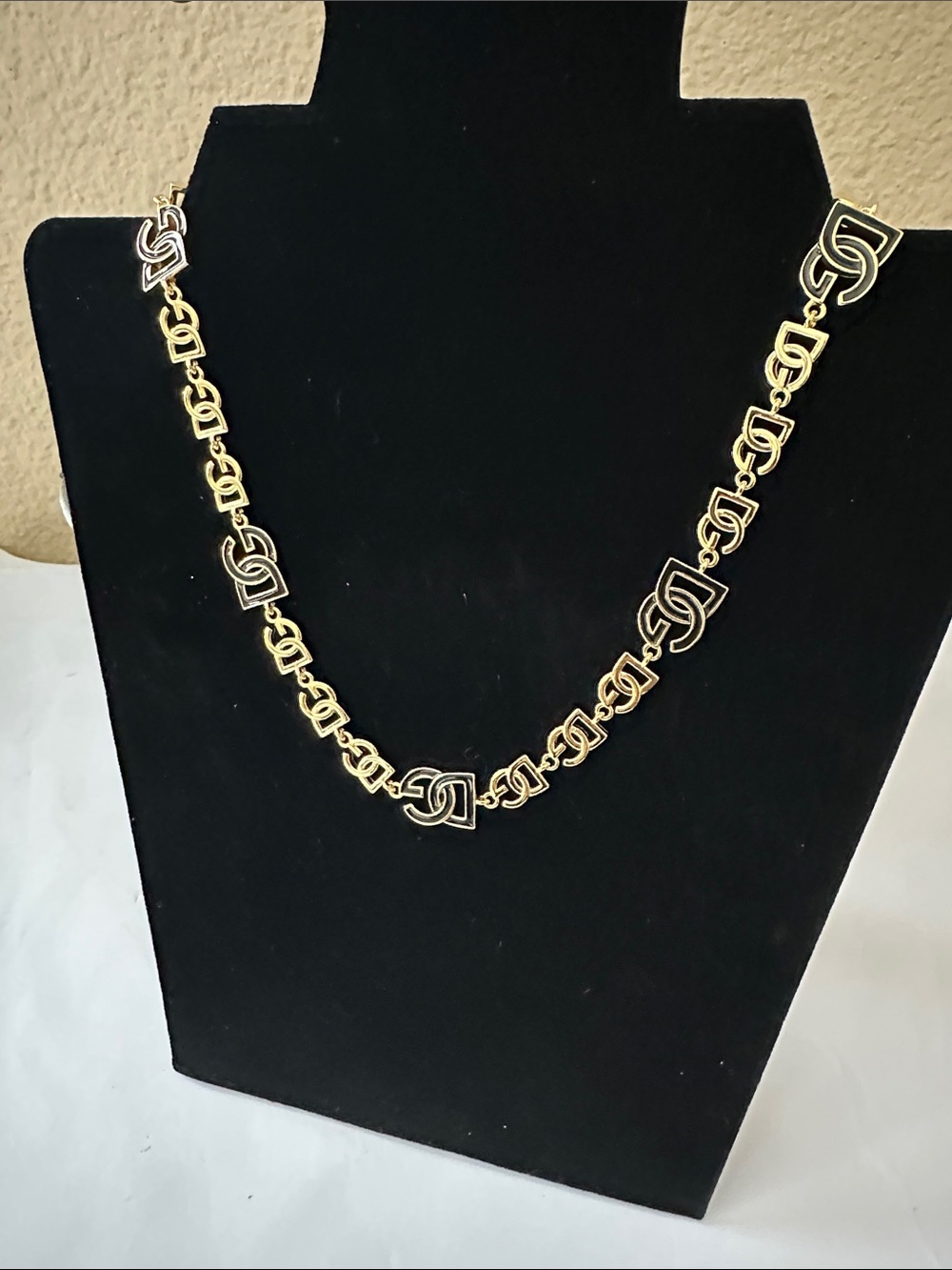 Fashion jewelry designer gold and black necklace fashionable - Picture 2 of 6